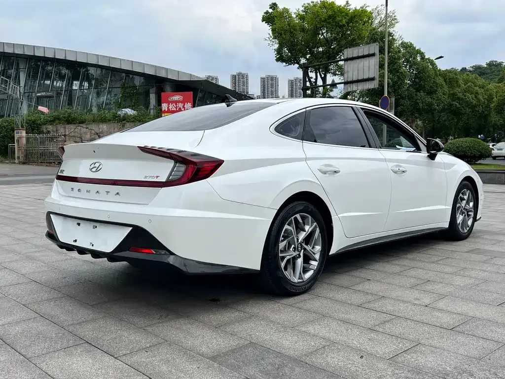 Hyundai Sonata — фото 8