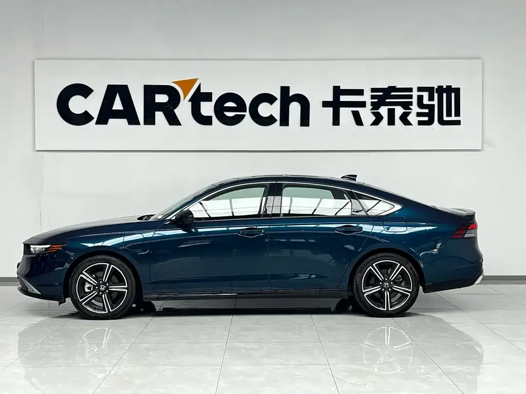 Honda Accord New Energy 2023 из CN, фото 9