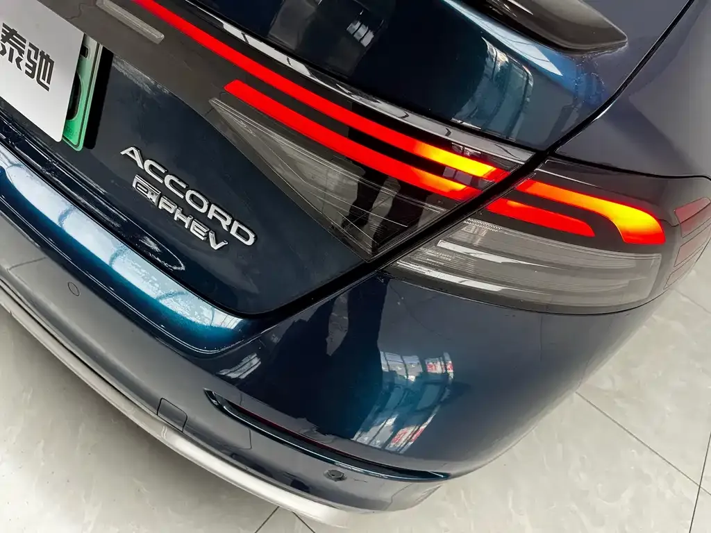Honda Accord New Energy 2023 из CN, фото 4