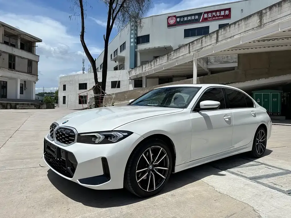BMW 3 Series 2024 из CN, фото 1