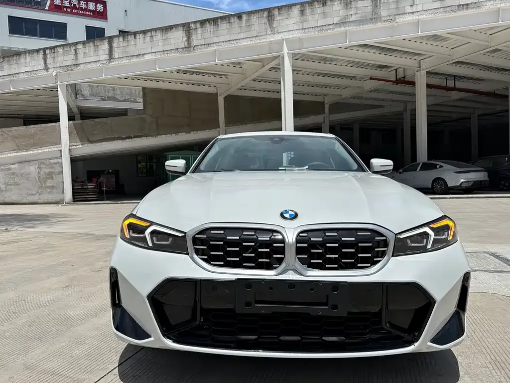 BMW 3 Series 2024 из CN, фото 4