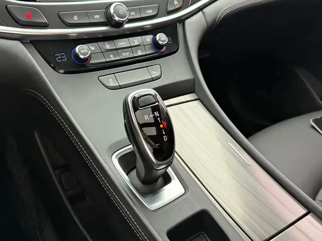 Buick LaCrosse 2022 из CN, фото 10