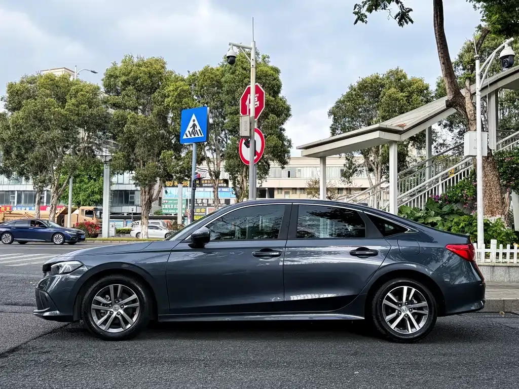 Honda Civic — фото 5