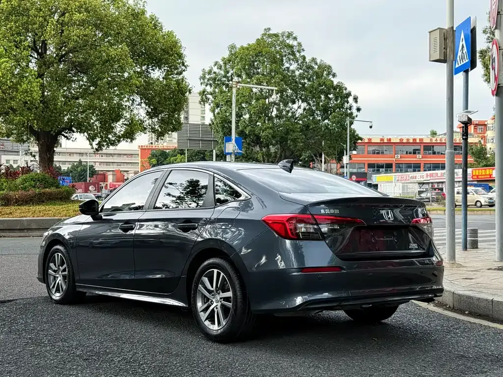 Honda Civic — фото 8
