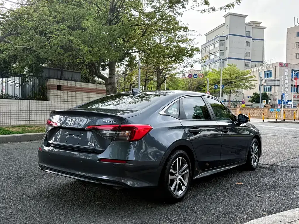 Honda Civic — фото 9