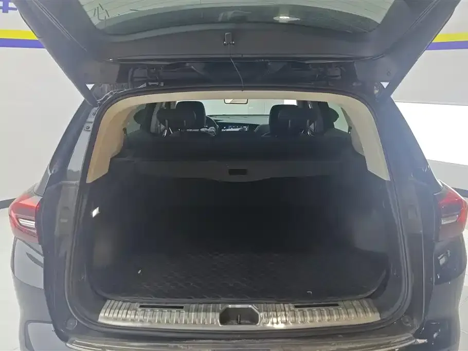 Buick Envision Plus — фото 4