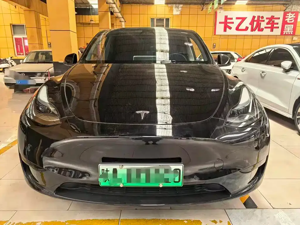 Tesla Model Y — фото 3