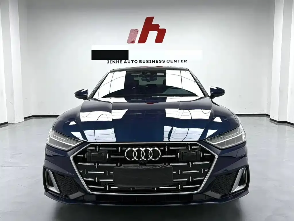 Audi A7L — фото 6