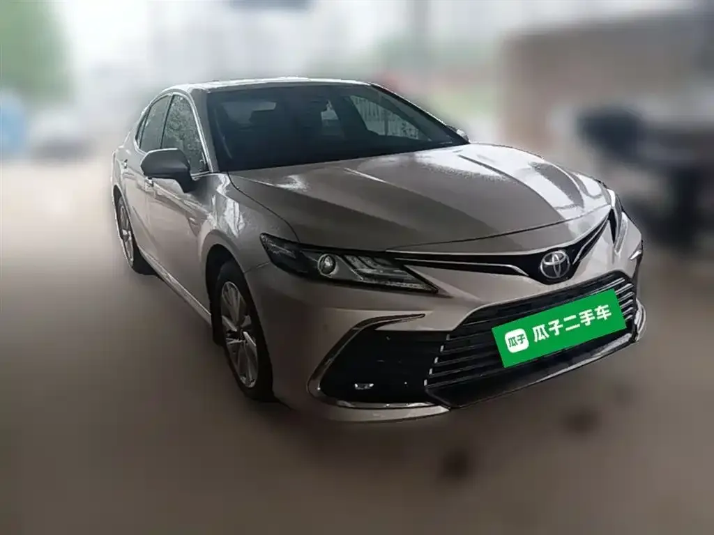 Toyota Camry — фото 9