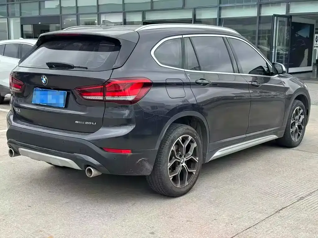 BMW X1 — фото 10