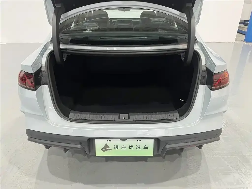 BYD Qin L — фото 6