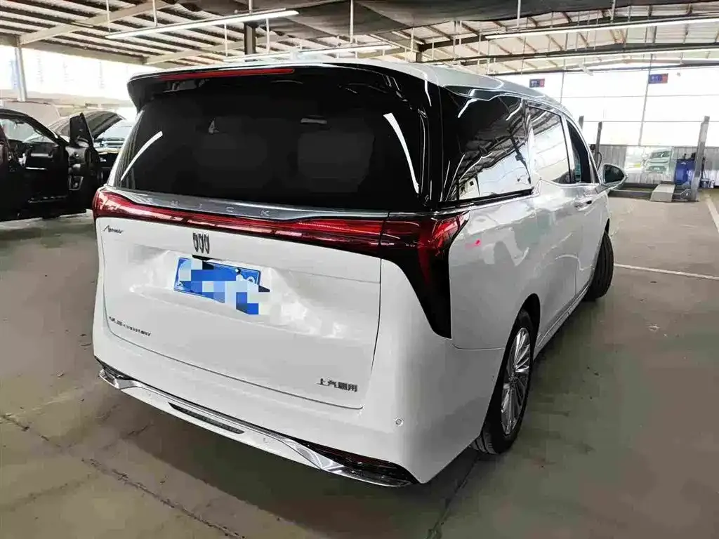 Buick Century 2023 из CN, фото 3