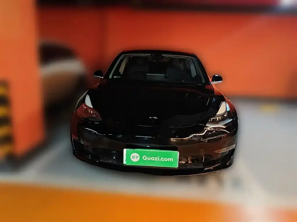 Tesla Model 3 — фото 4