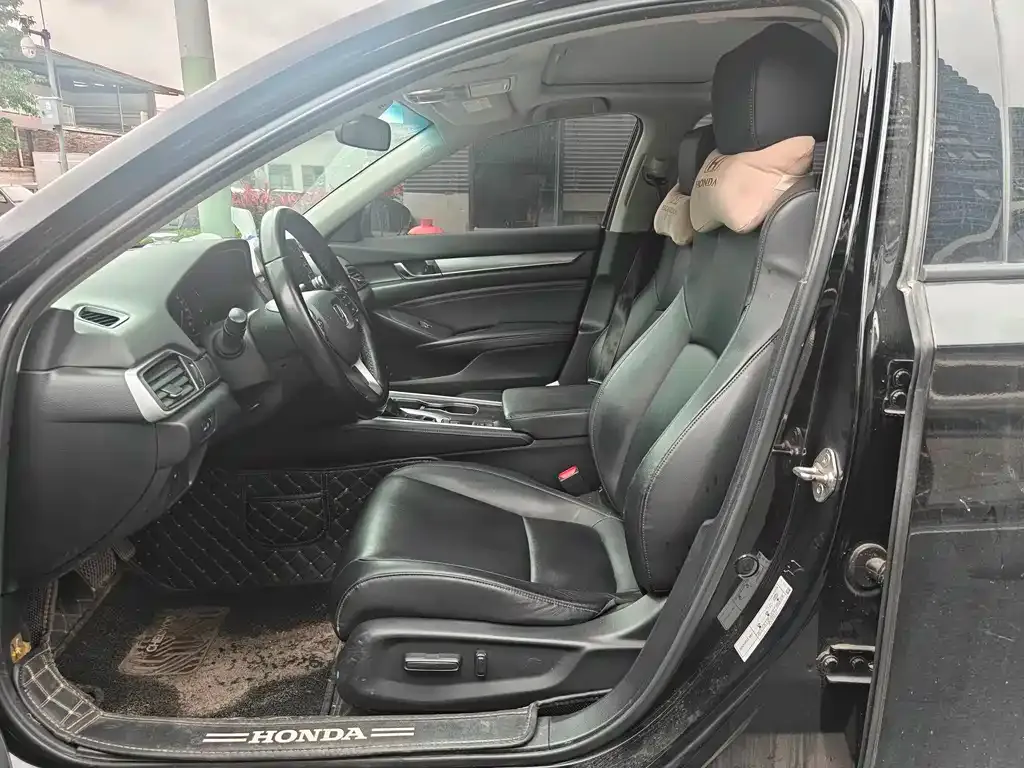 Honda Accord — фото 5
