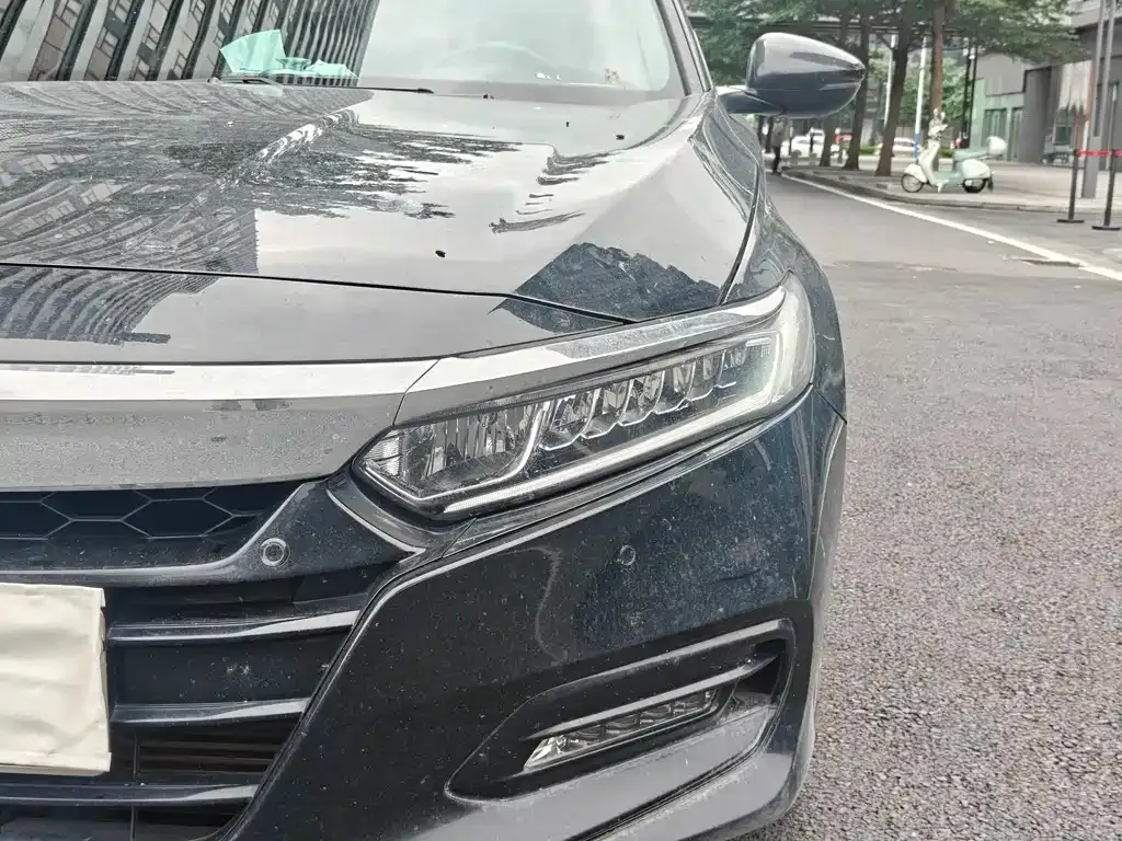 Honda Accord — фото 6