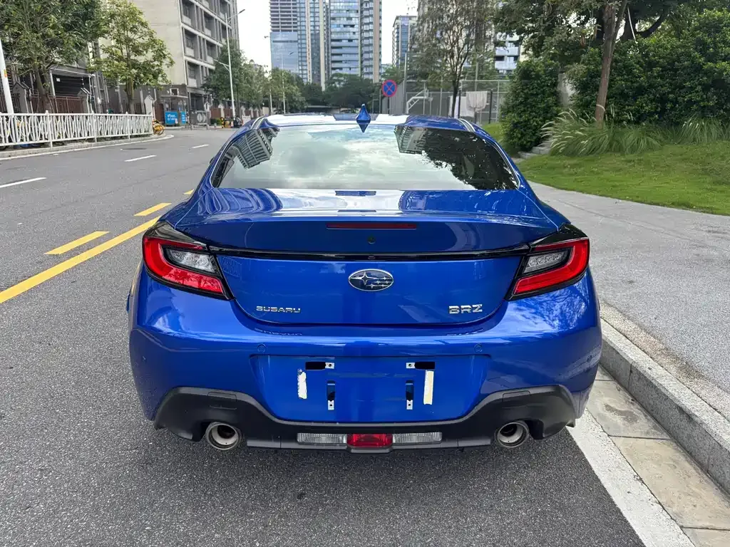 Subaru BRZ 2022 из CN, фото 4