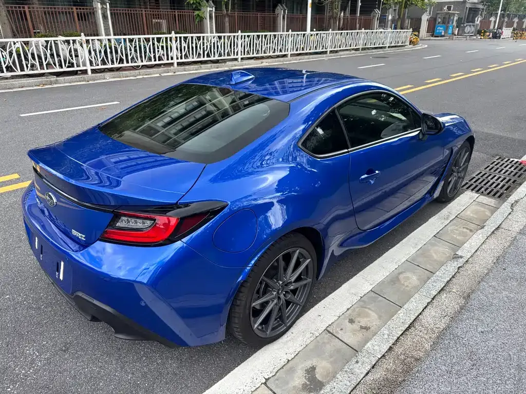 Subaru BRZ 2022 из CN, фото 8