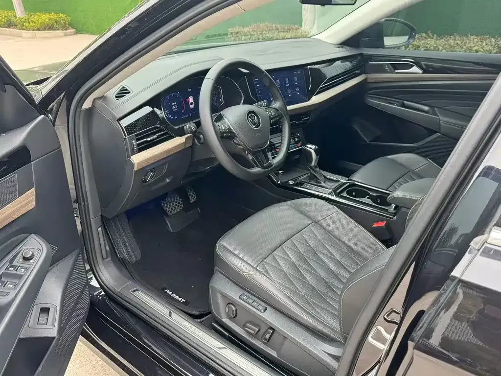 Volkswagen Passat — фото 7