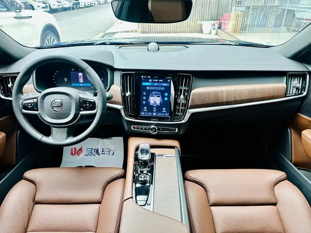 Volvo S90 — фото 9