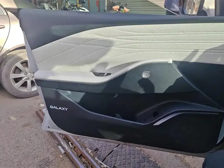 Geely Galaxy E8 2024 из CN, фото 9