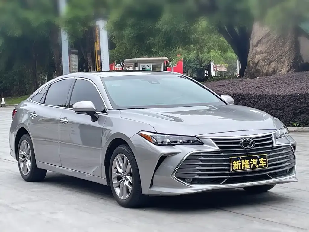 Toyota Avalon — фото 4