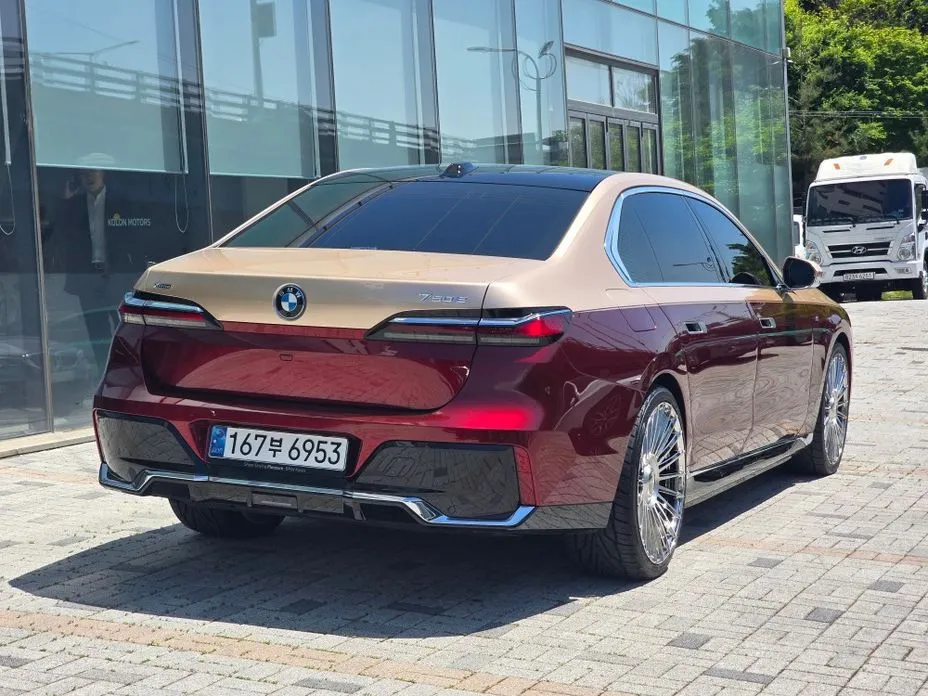 BMW 7-Series 2024 из KR, фото 7