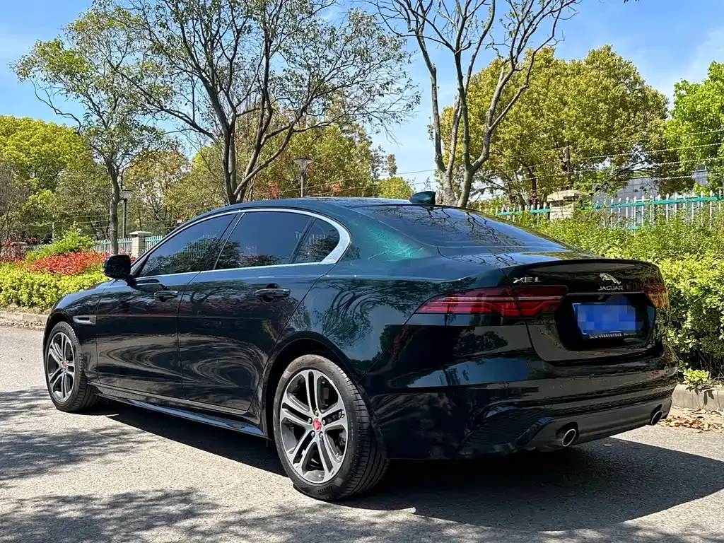Jaguar XEL — фото 10