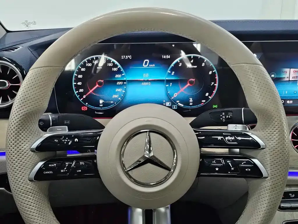 Mercedes-Benz E-Class (Import) — фото 4