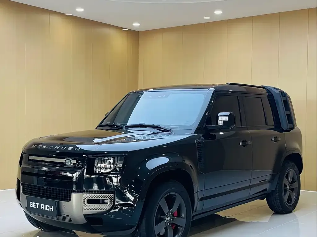 Land Rover Defender — фото 1