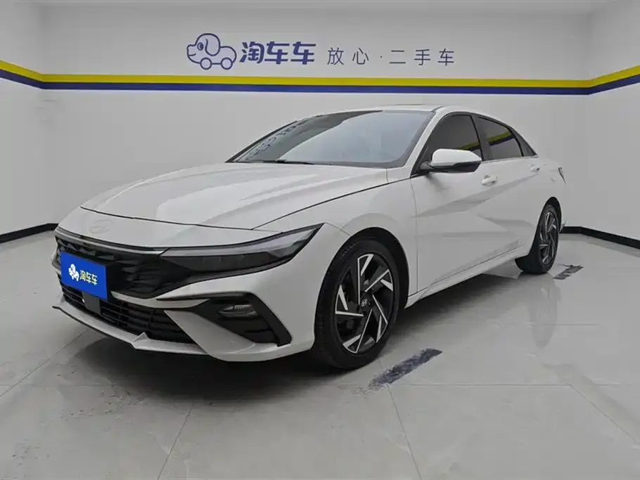 Hyundai Elantra 2024 из CN, фото 1