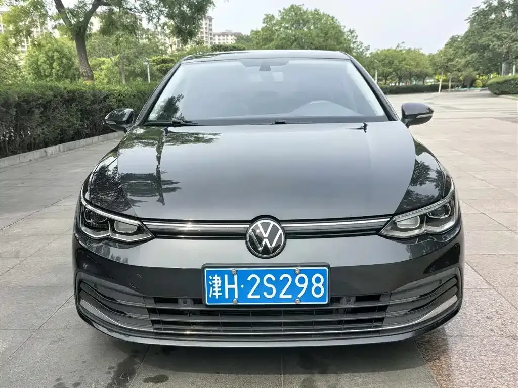 Volkswagen Golf 2023 из CN, фото 8