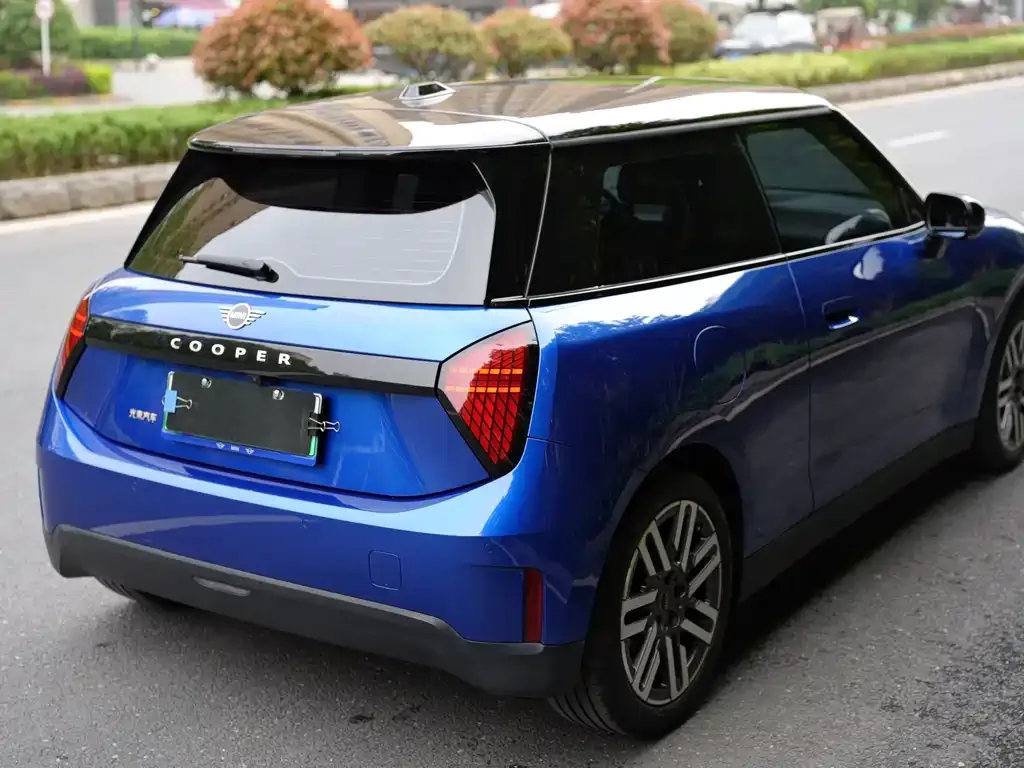 MINI Cooper EV 2024 из CN, фото 5