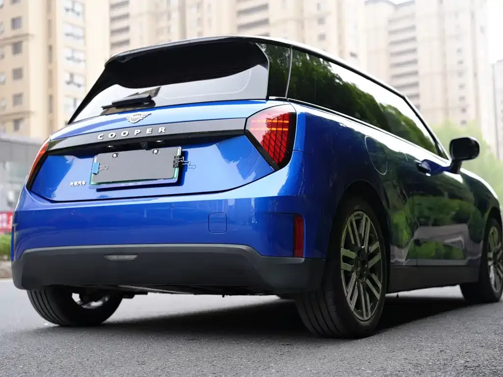 MINI Cooper EV 2024 из CN, фото 8