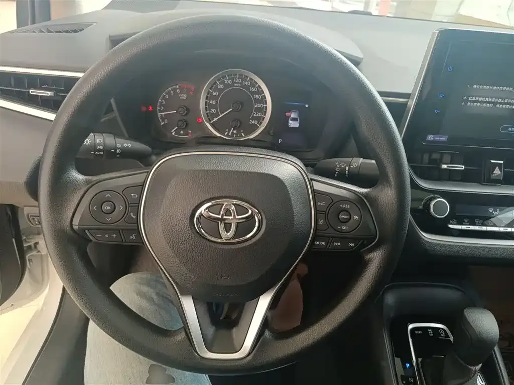 Toyota Corolla 2025 из CN, фото 5