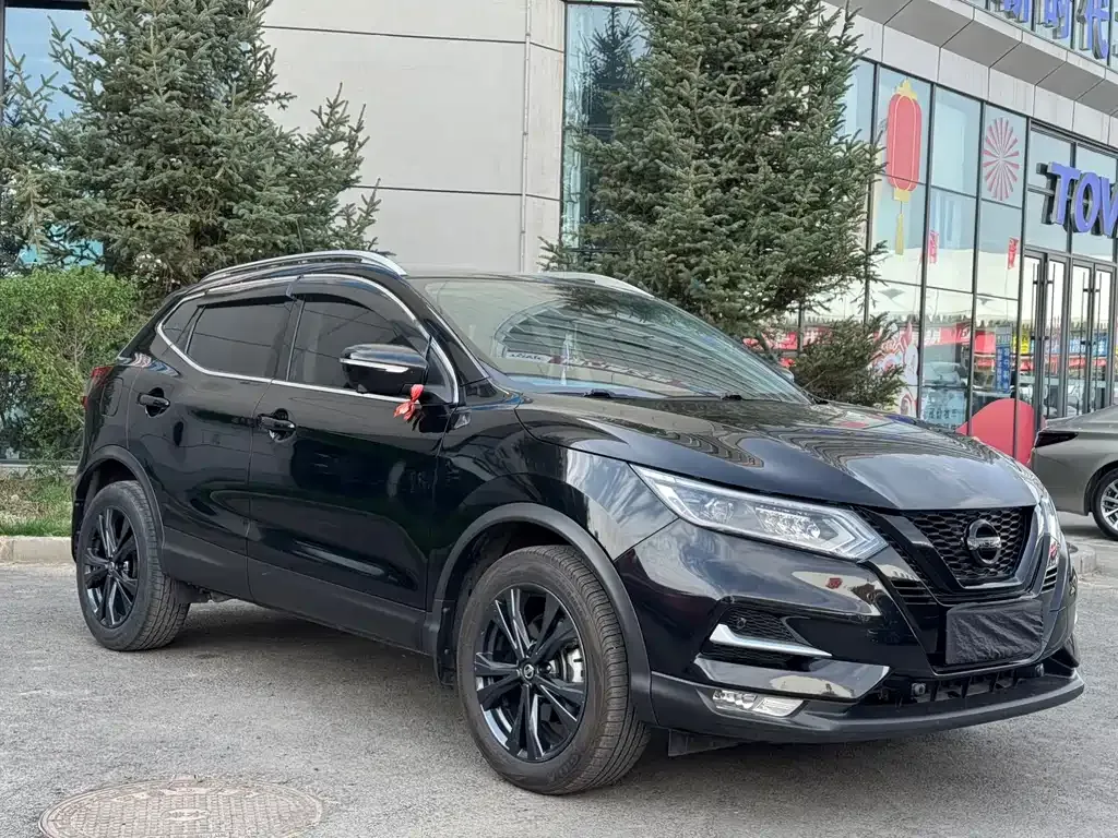 Nissan Qashqai — фото 10