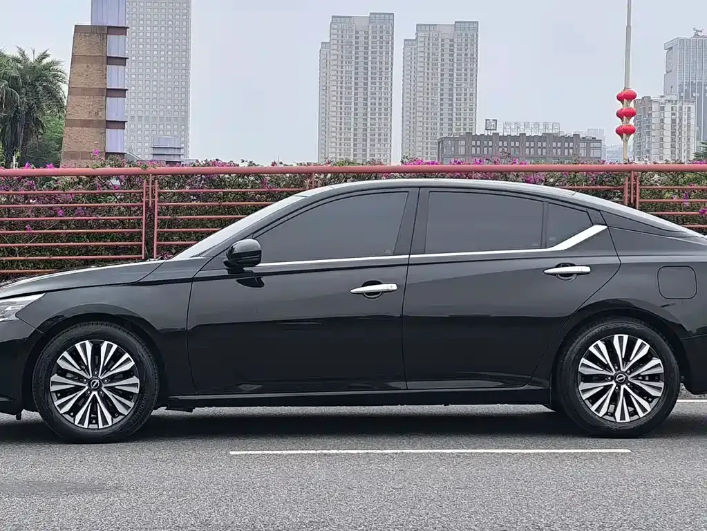 Nissan Teana — фото 7