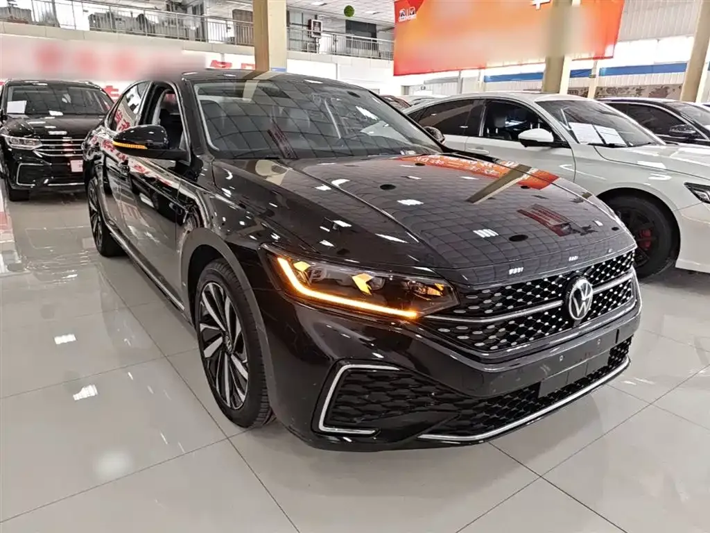 Volkswagen Passat — фото 4