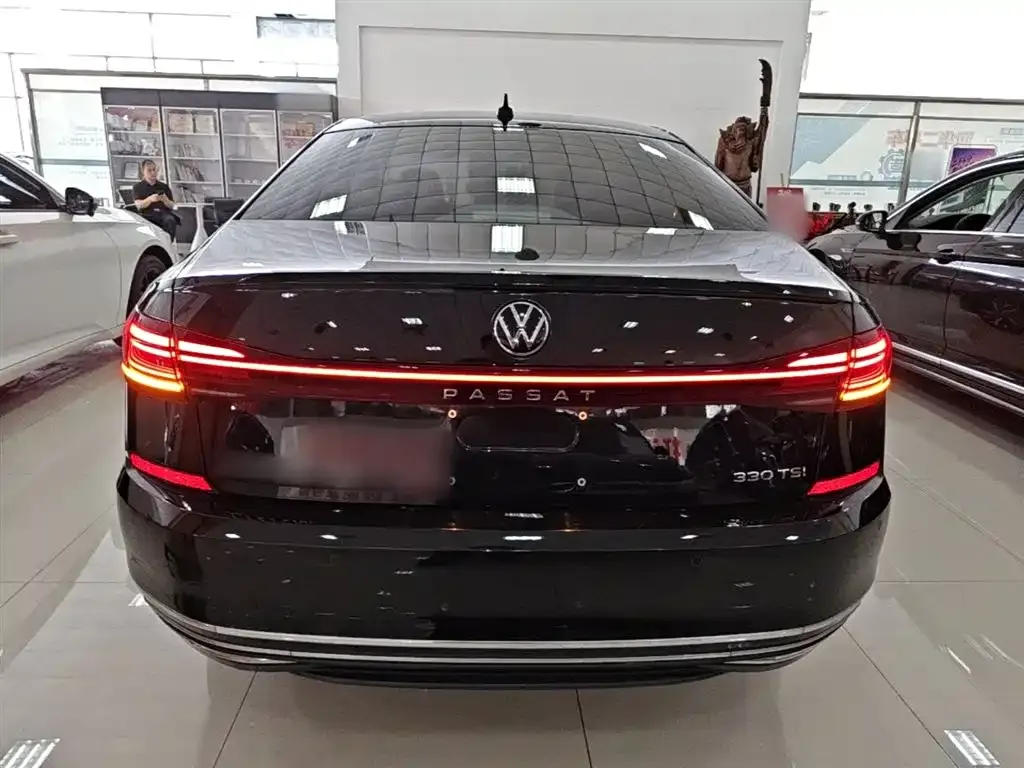 Volkswagen Passat — фото 3