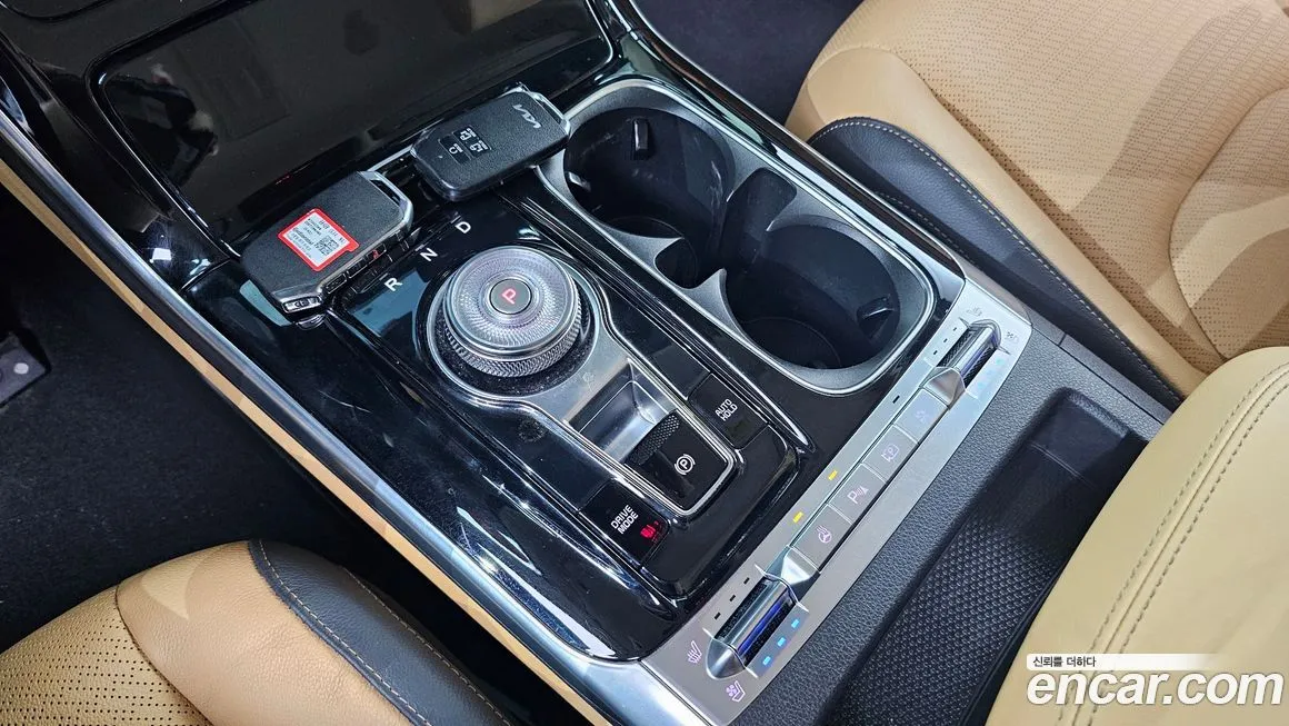 Kia Carnival — фото 10