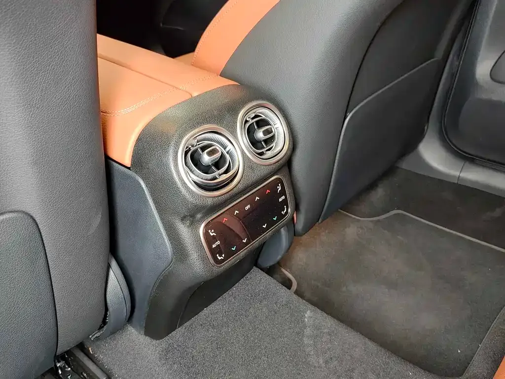 Mercedes-Benz GLC PHEV 2025 из CN, фото 3