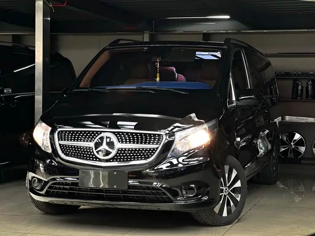 Mercedes-Benz Vito — фото 1
