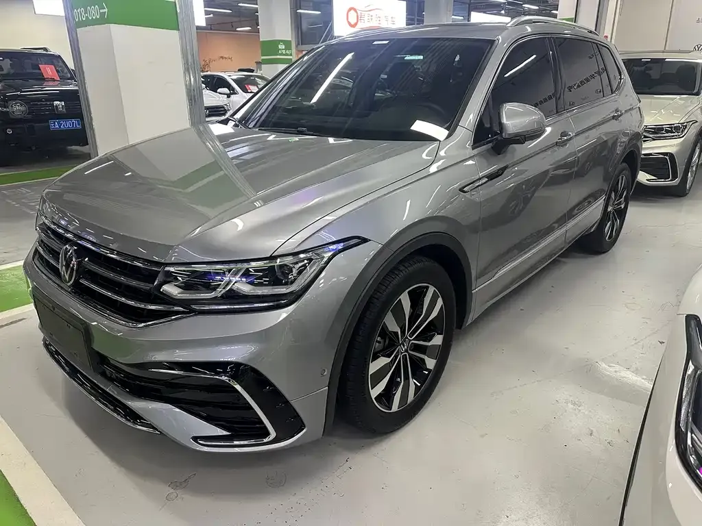 Volkswagen Tiguan L 2022 из CN, фото 1