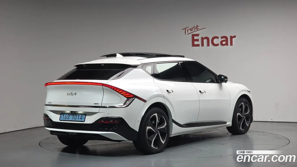 Kia EV6 — фото 2