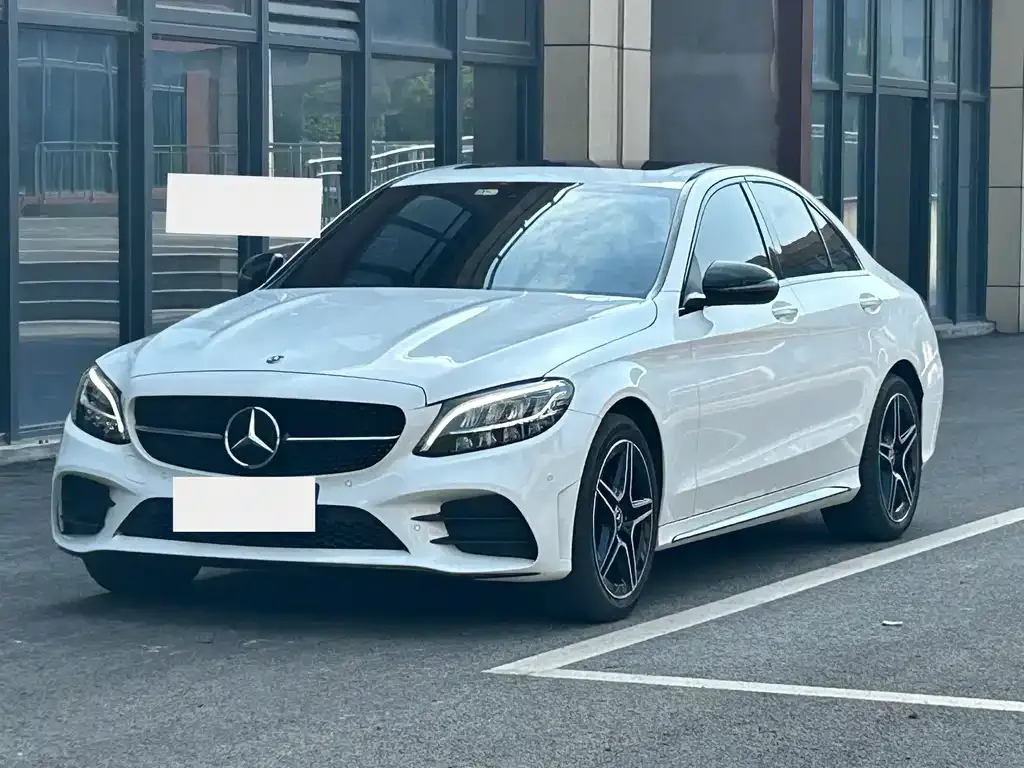 Mercedes-Benz C-Class — фото 1