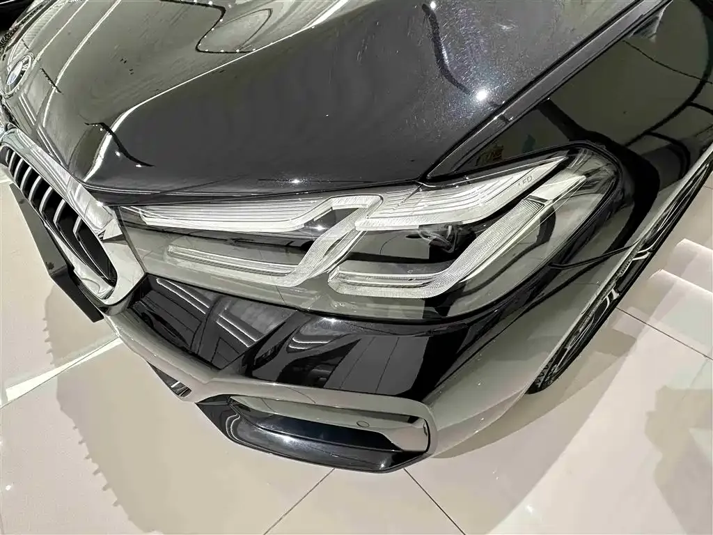 BMW 5 Series 2021 из CN, фото 2