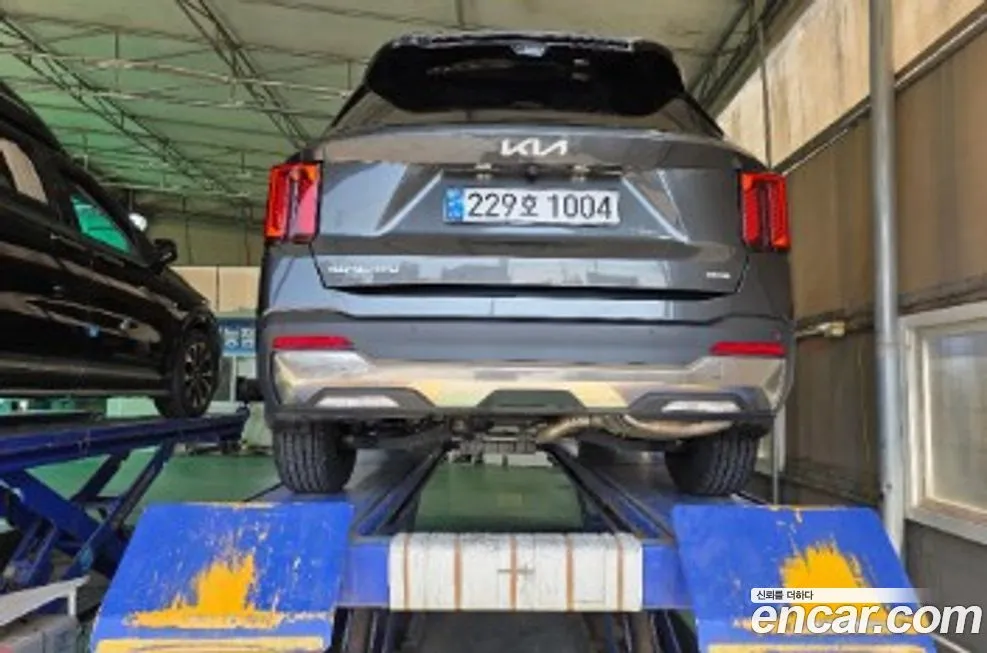 Kia Sorento — фото 3