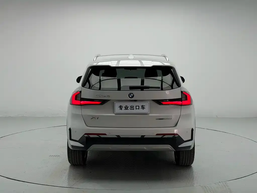 BMW X1 — фото 2