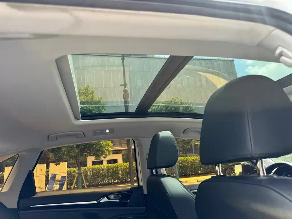 Volkswagen Sagitar 2021 из CN, фото 2