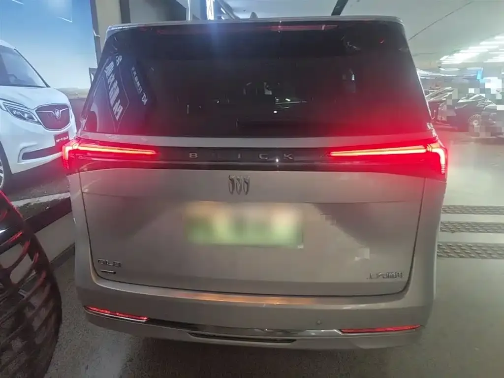 Buick GL8 Hybrid 2025 из CN, фото 9