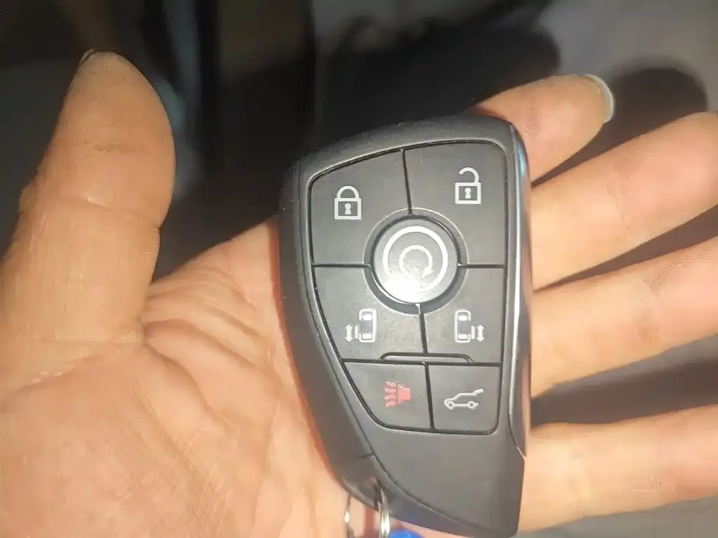 Buick GL8 Hybrid 2025 из CN, фото 8